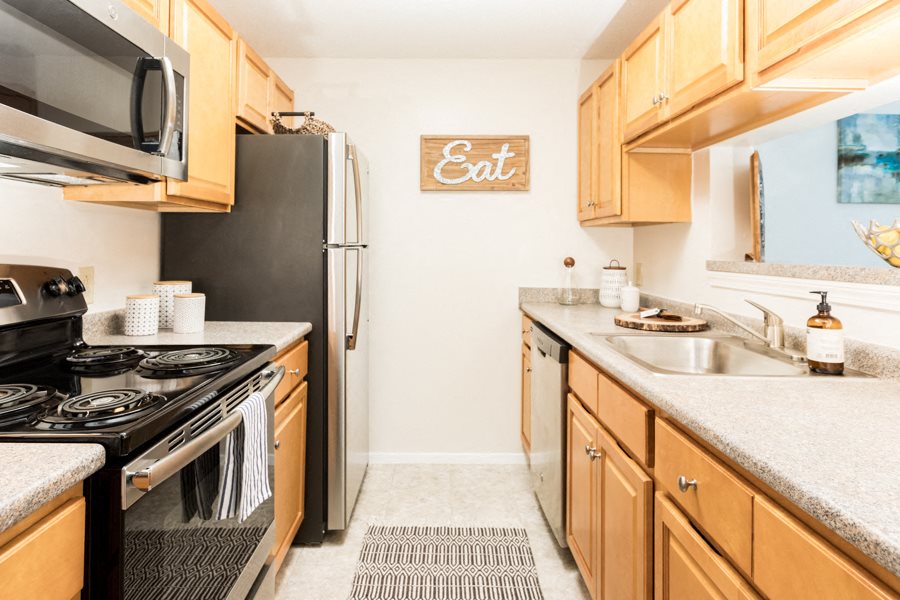 Country Glen Apartments Apartments in Groton, CT